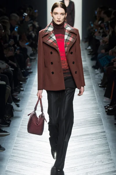 Look 7